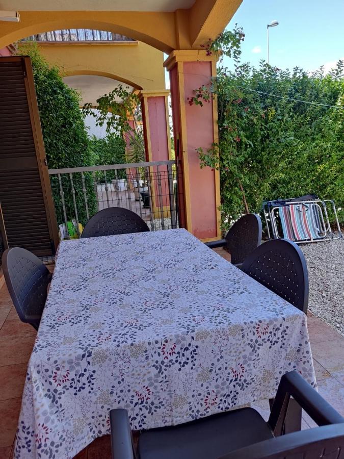 Apartamento Completo Con Piscina Comunitaria Y Patio Exterior Аямонте Екстериор снимка